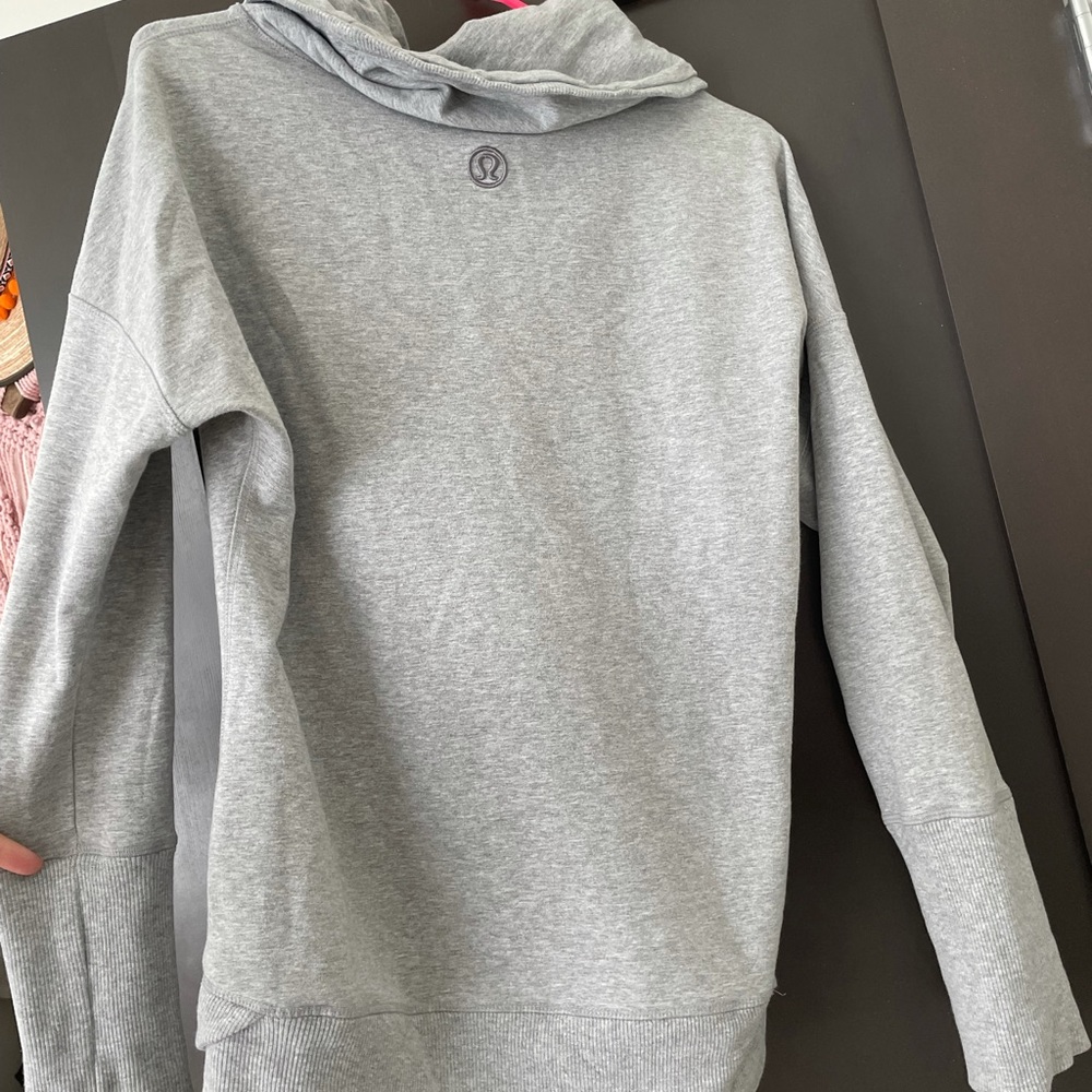 Lululemon Pullover Sweatshirt